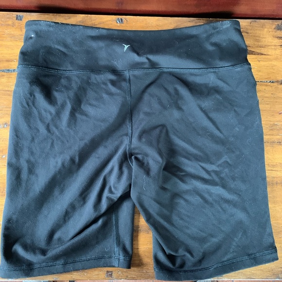 Active by old navy athletic shorts size large - Picture 2 of 9